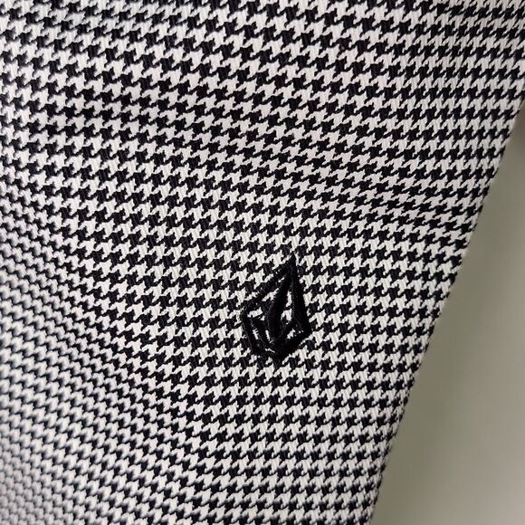 Volcom. Women's Dress Pants. Houndstooth Pattern. Size 29. EUC - Picture 4 of 11